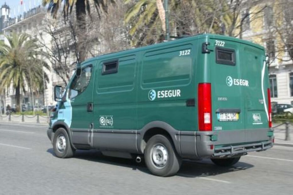 gang, armado, roubo, emboscada, essegur, Lisboa