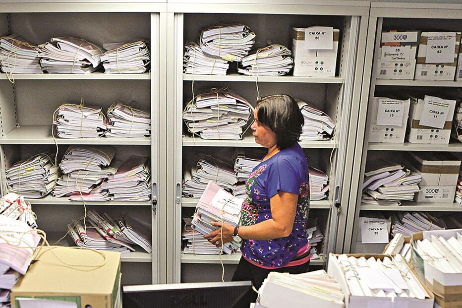 Estado, emprego, funcionários, setor empresarial, Função pública