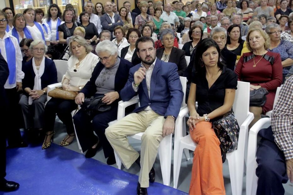 20-02-2016_02_06_00 17 padre roberto.jpg