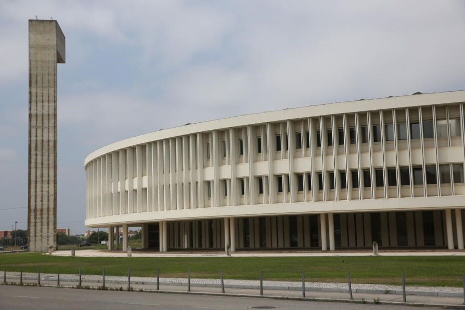 Universidade de Aveiro, Plataforma de Apoio aos Refugiados, ensino, português, política, refugiados