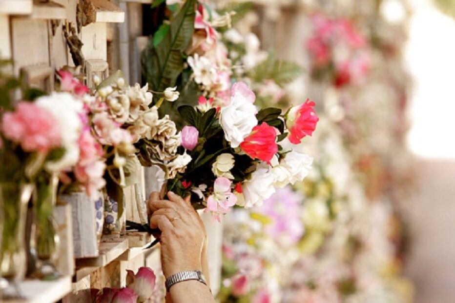 Furto, vandalismo, cemitério, Santar, Nelas, Viseu