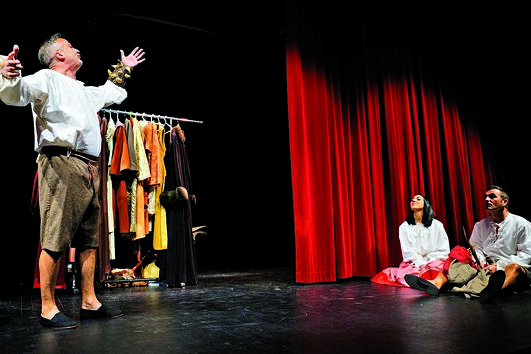 Teatro já atraiu doze mil alunos para espetáculos desde 2002