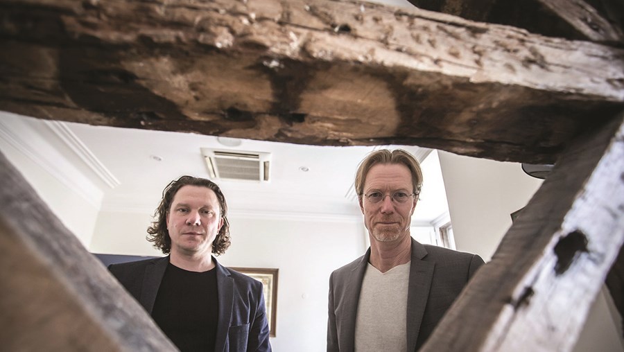 Stefan Thunberg e Anders Roslund são os autores de ‘O Pai’, um livro inspirado numa história verídica