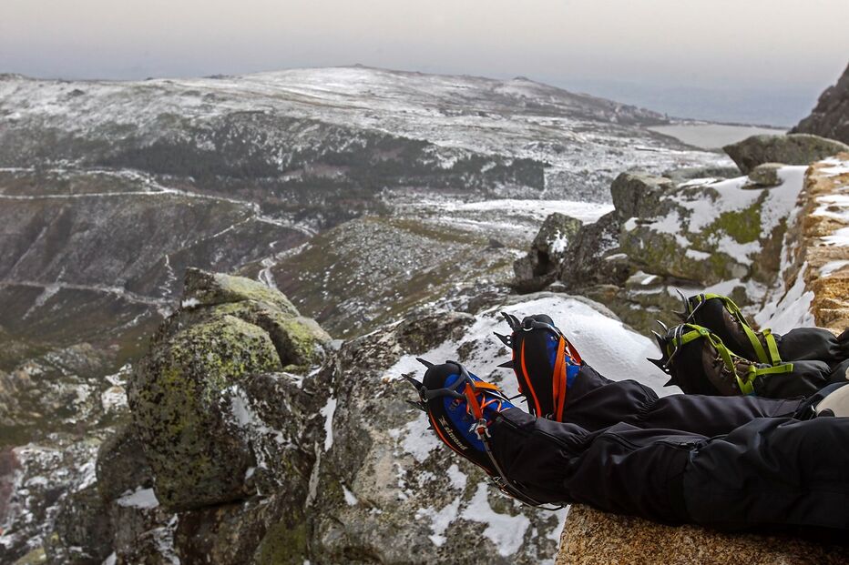 fotorreportagem, Cântaro Magro, Serra da Estrela, torre, gelo, neve, adrenalina, aventura, alpinistas, bússola, piolet, machados