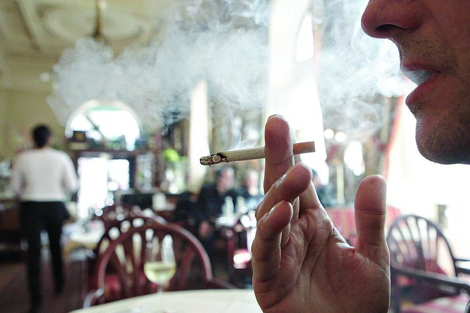 Restrições ao tabaco sem efeitos visíveis 