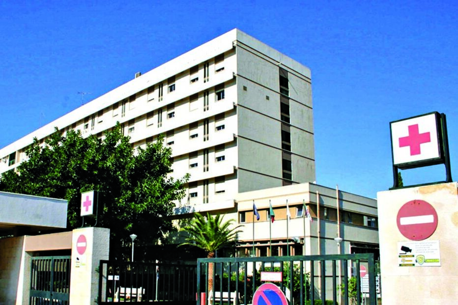 CHA, ortopedistas, Beja, Alentejo, Tavira, Algarve, transporte, doentes, fratura, Centro Hospitalar do Algarve, Pedro Nunes