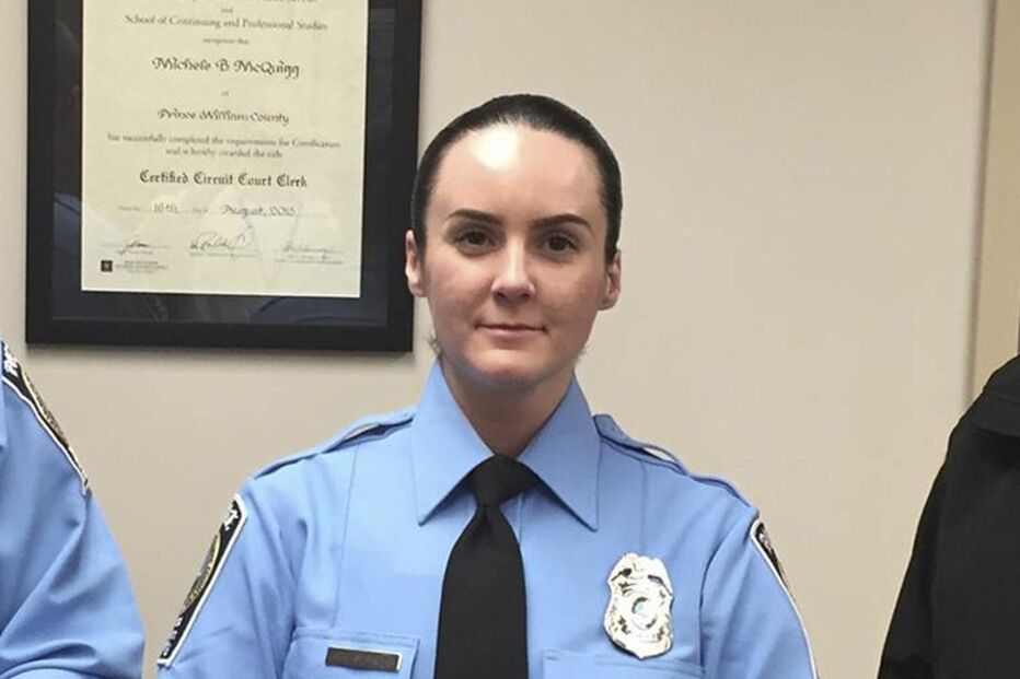 Ashley Guindon, polícia