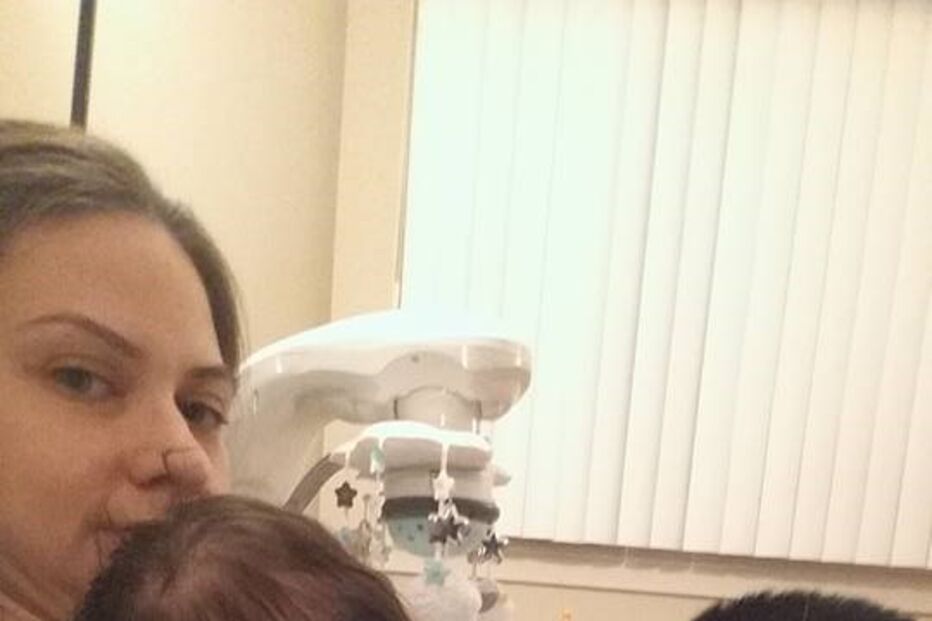 bebé, gato, fascínio, amizade, Liel Assayag, gravidez