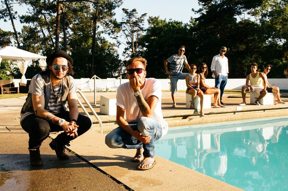 10-03-2016_18_00_47 Meio Irmão Promo.jpg