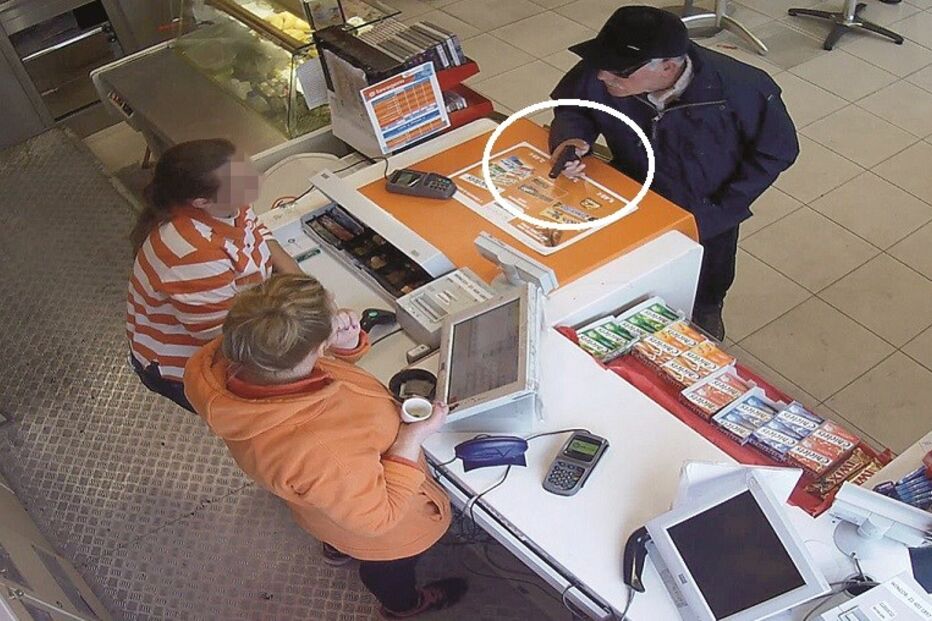 Galp, Alcochete, Opel, PSP, assalto, pistola