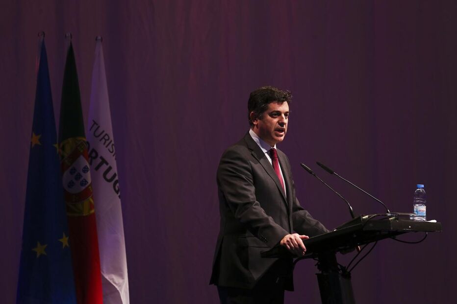 Caldeira Cabral, combustível, Espanha, Portugal, impostos, economia, negócios e finanças, macroeconomia