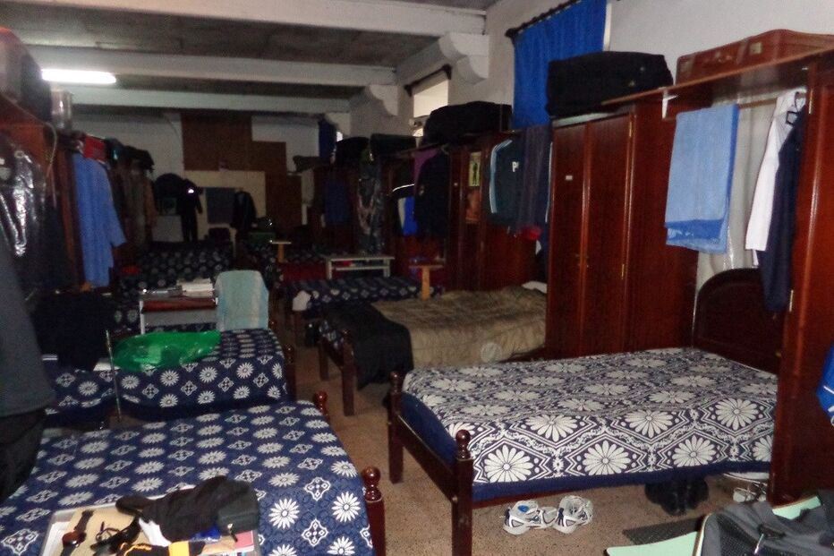 tectos, psp, polícia, elite, degraddação, quartéis, Lisboa, porto, Corpo de Intervenção, CI, agentes, governo, obras, UES, Unidade Especial da PSP, Calçada da Ajuda, Belas