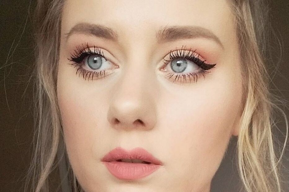 sósia, Adele, Ellinor Hellborg