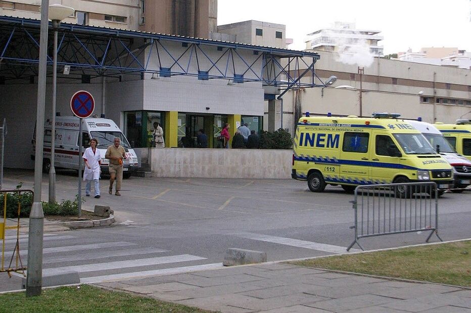 Polícias, psp, agressão, mulher, pontapés, agentes, Algarve, urgências, Hospital, Faro