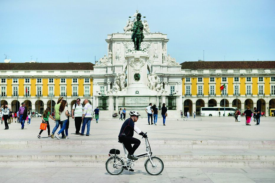 carteirista, agentes, psp, Terreiro do Paço, Praça do Comércio, Lisboa, crime, turista