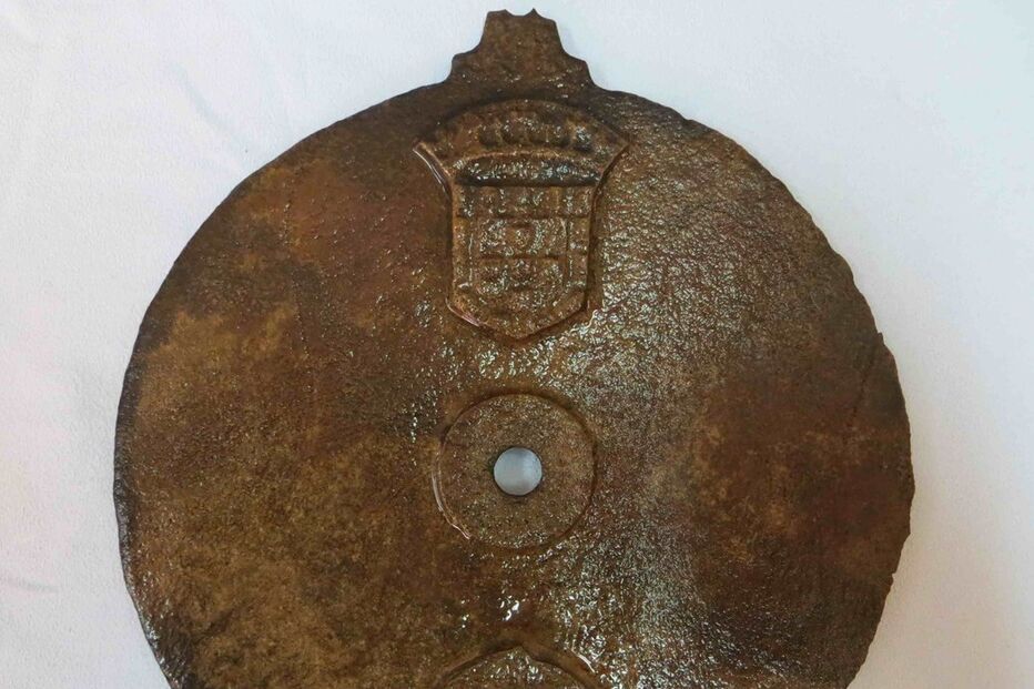15-03-2016_14_37_37 10 Copper-Alloy Disc with Decorations.jpg
