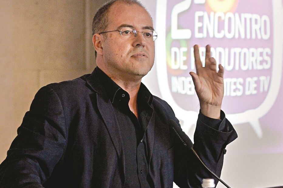 Artur Silva, Canal Q, rtp, apresentadores, Produções Fictícias, Nuno Artur Silva