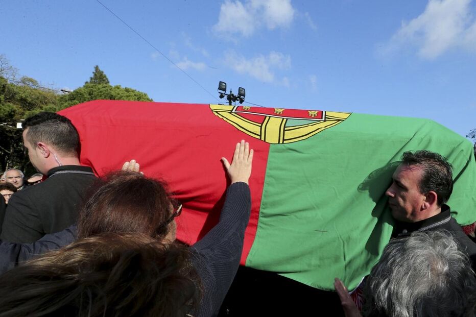 funeral, nicolau Breyner
