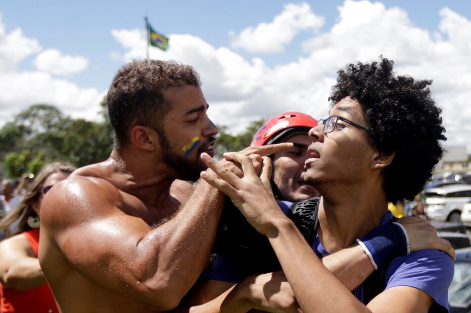 Dilma Rousseff, Lula da Silva, Confrontos, Brasil, Brasília