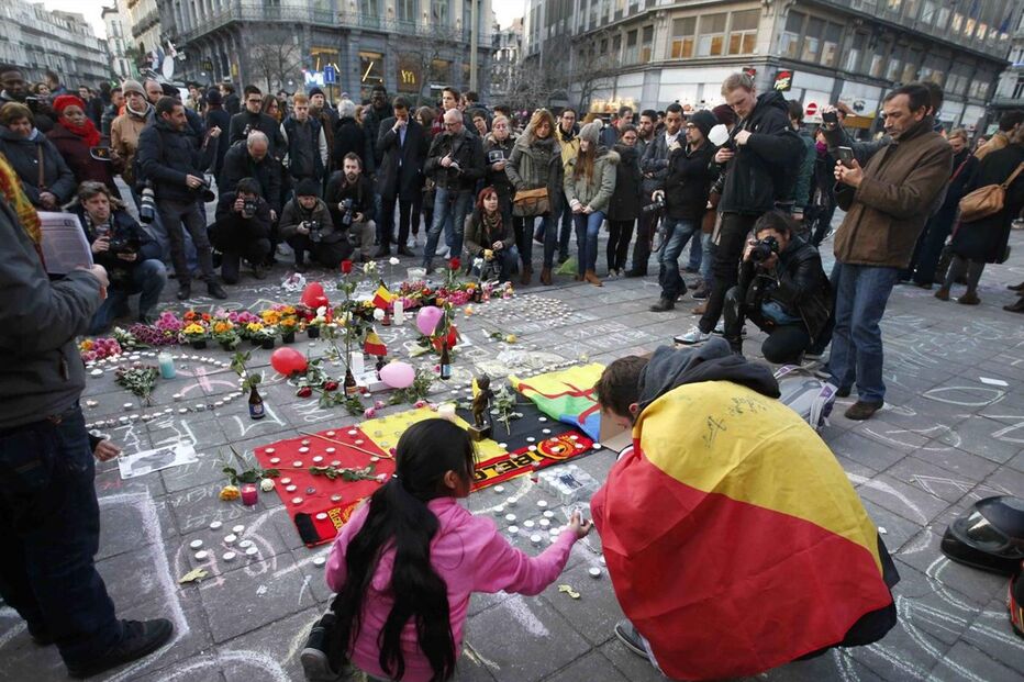 homenagem, atentados, bruxelas, vítimas