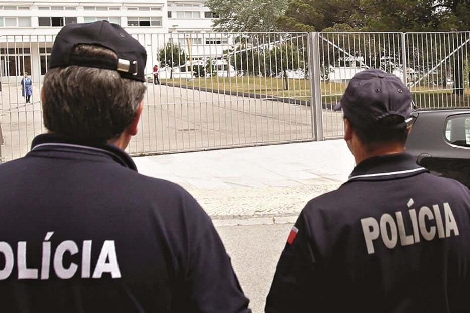 escola, polícias, costas