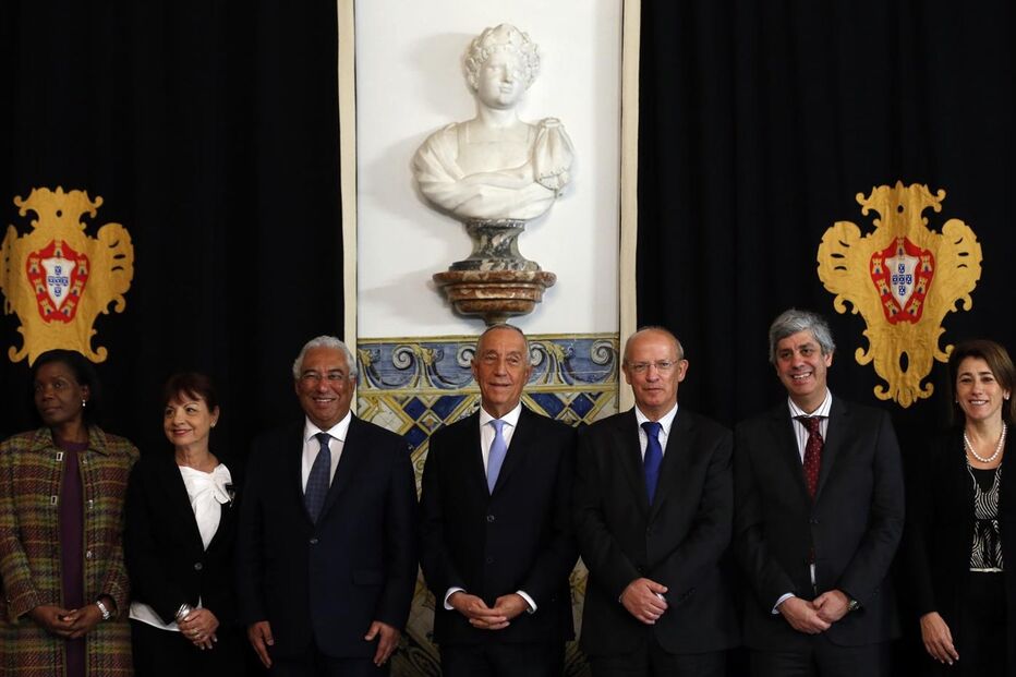 Marcelo apoia Costa e tira tapete a Passos