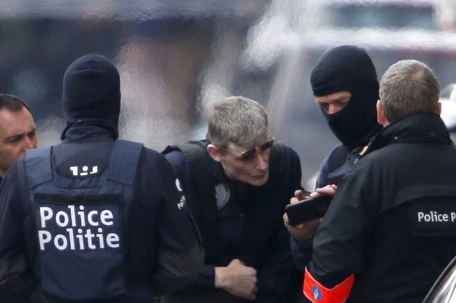 Operação policial, terrorismo, Bruxelas, Bélgica, Schaerbeek