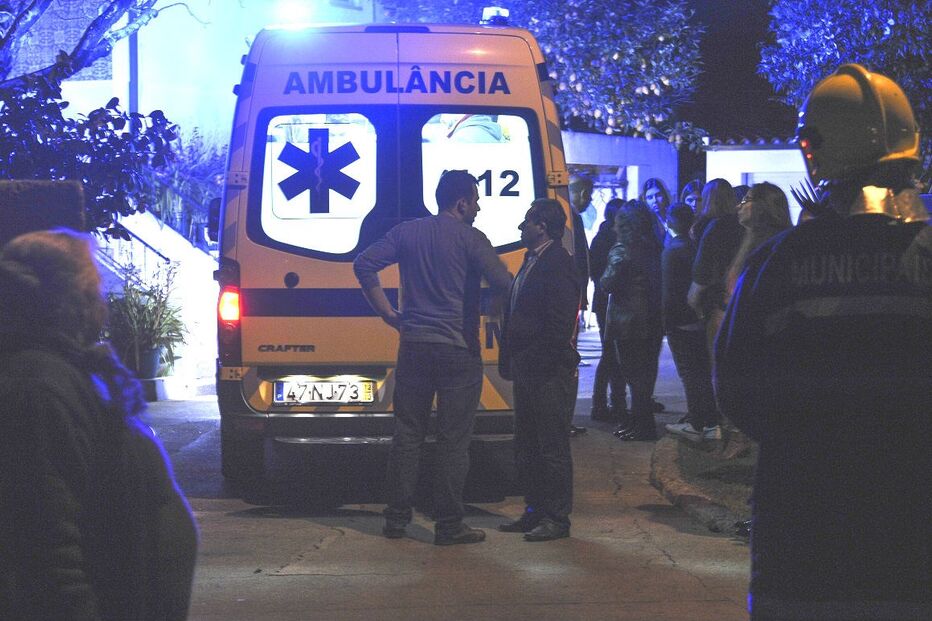 28-03-2016_01_24_46 16 foguete.jpg