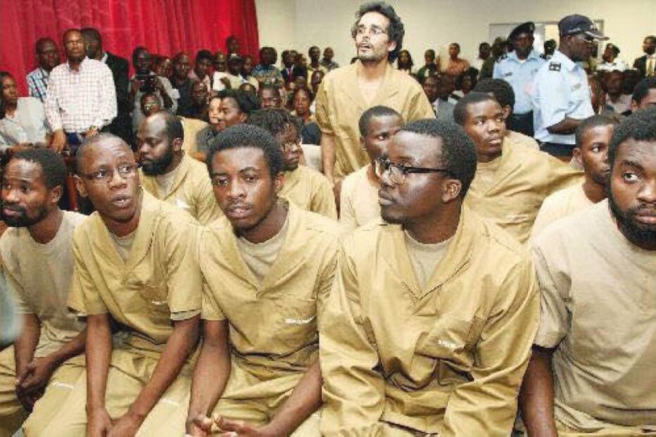 28-03-2016_16_47_03 luaty.jpg