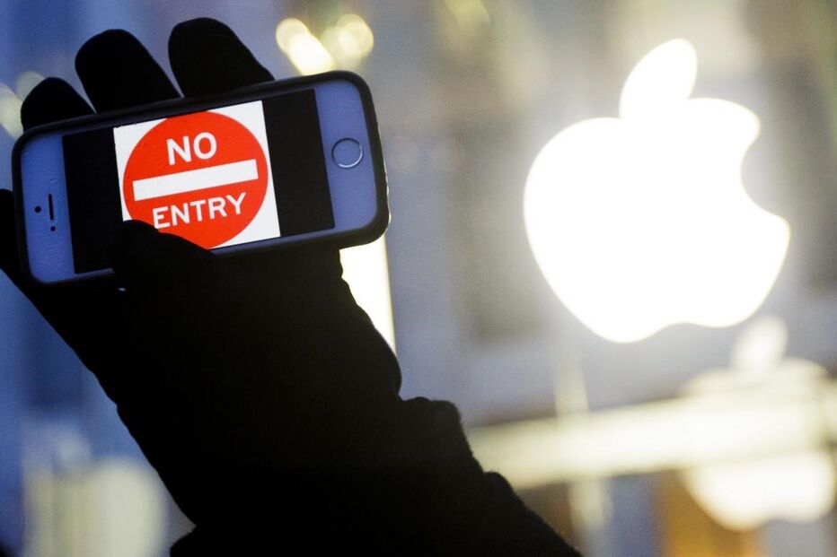 iphone, apple, FBI