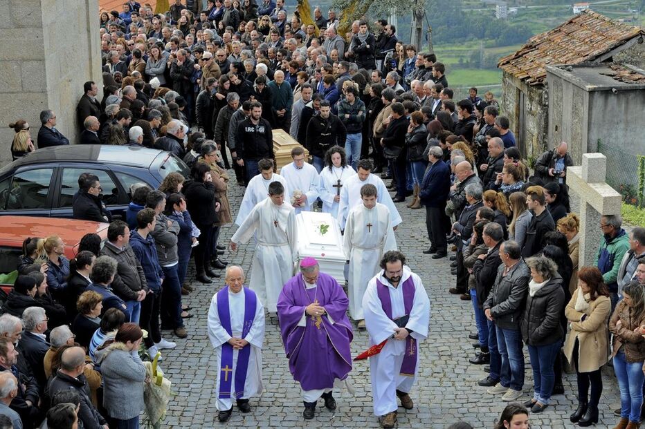 França, acidente, funerais, Moulins, portugueses