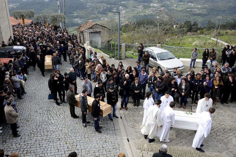 França, acidente, funerais, Moulins, portugueses