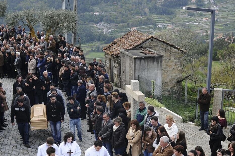 França, acidente, funerais, Moulins, portugueses