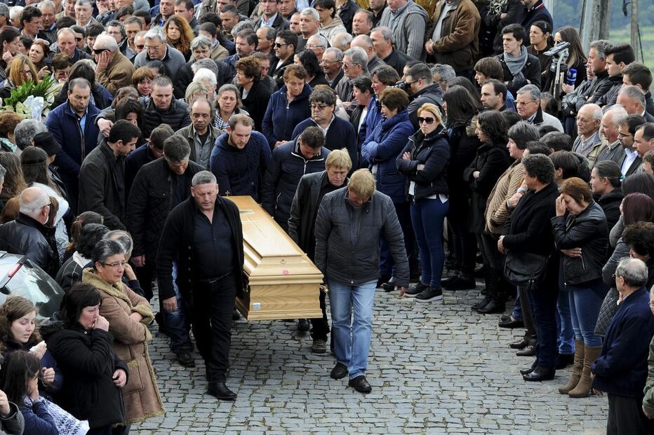 30-03-2016_17_02_42 funeral.jpg