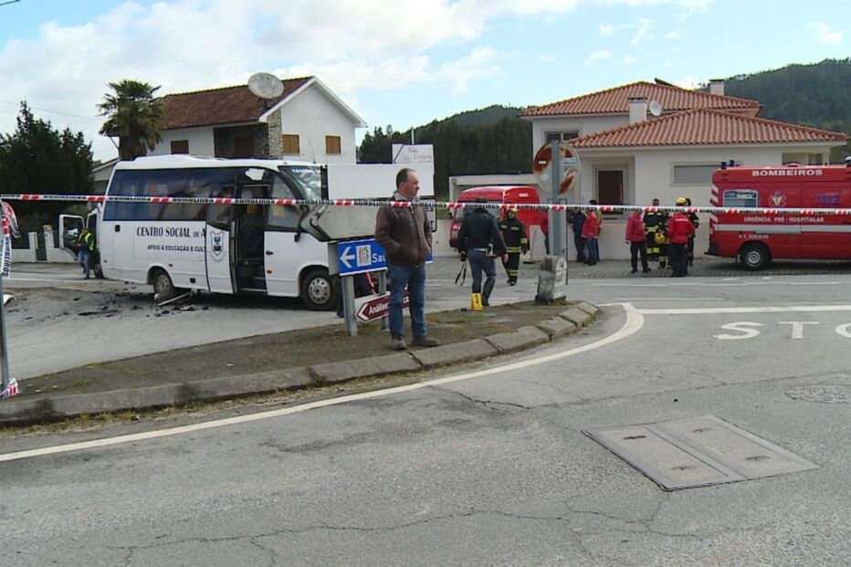 Acidente, Barcelos, colisão, Aborim