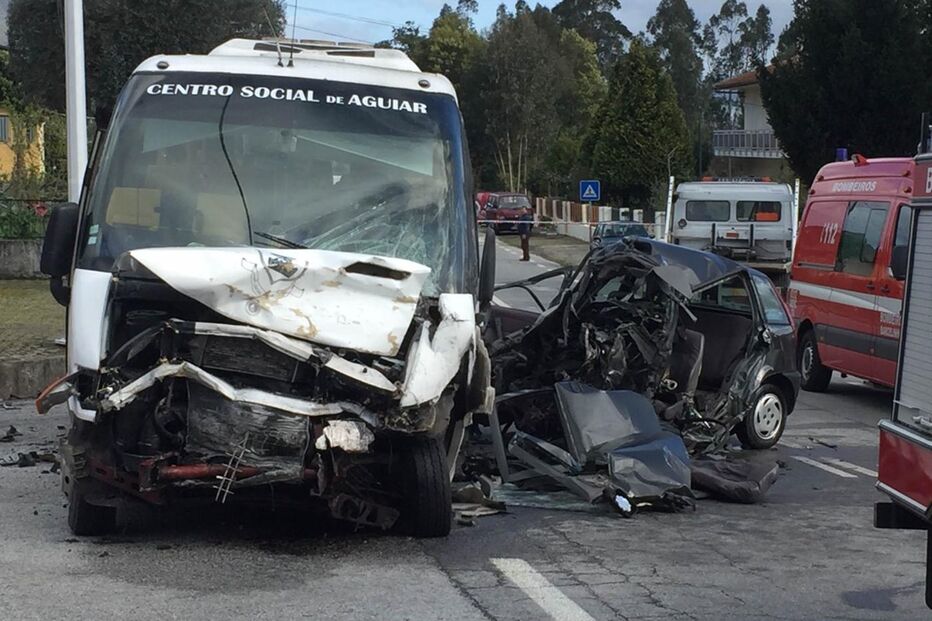Acidente, Barcelos, colisão, Aborim