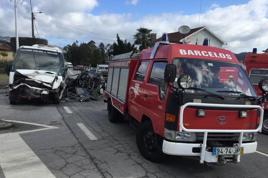 Acidente, Barcelos, colisão, Aborim