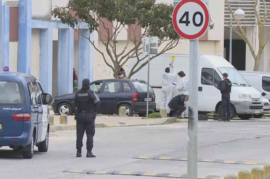Glock, Ameixoeira, hospital de Santa Maria, PJ, Laboratório de Polícia Científica da Polícia Judiciária, polícias
