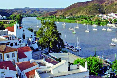 Concelhos pobres esquecidos em apoios para a reabilitação 