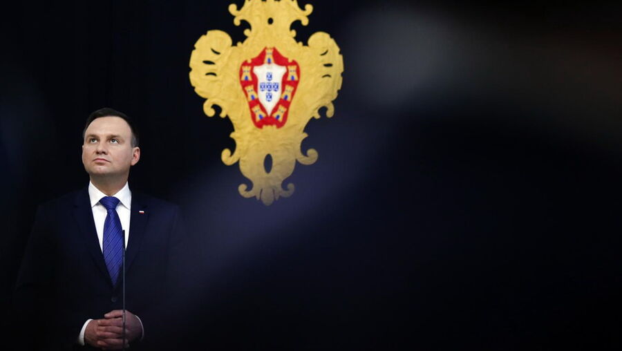 Polónia anuncia medidas legais contra a Rússia por corte no fornecimento de gás