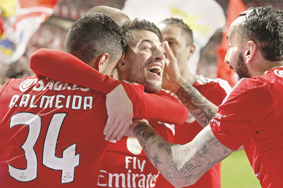 Onda vermelha rumo ao ‘tri’ 