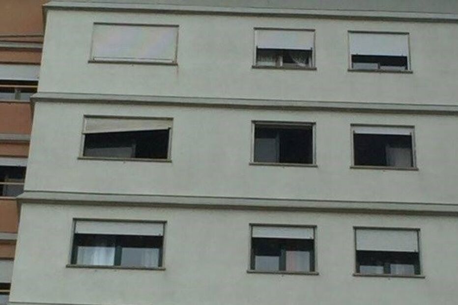 prédio, Queluz, incêndio