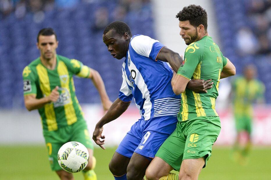 Aboubakar, Kaká, tondela, fc porto, desporto, futebol