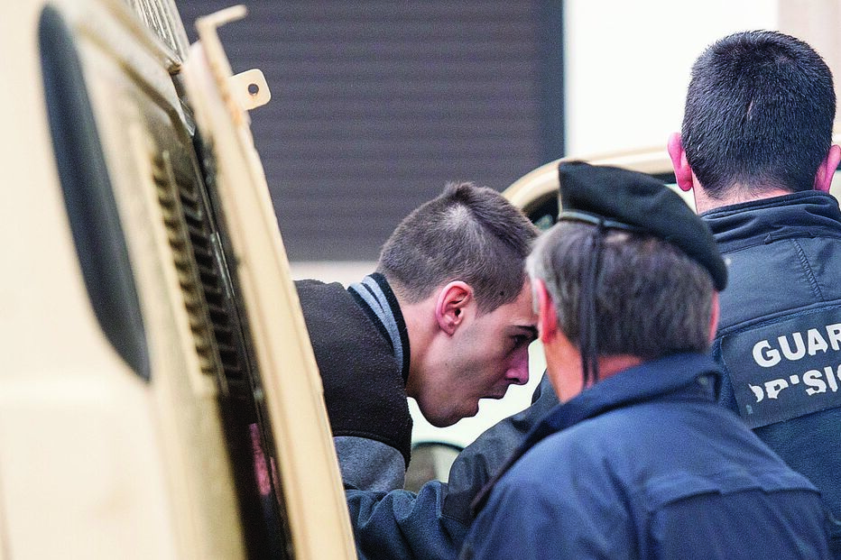 Confessa ter morto menor por 360 euros 