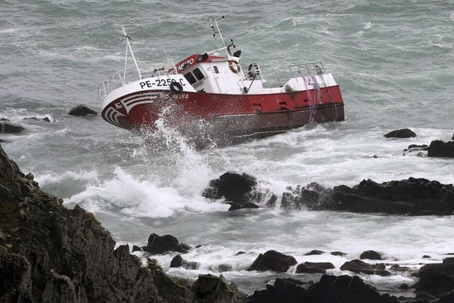 Arrifana, Aljezur, Algarve, Marinha Portuguesa, barco, Avô Melro