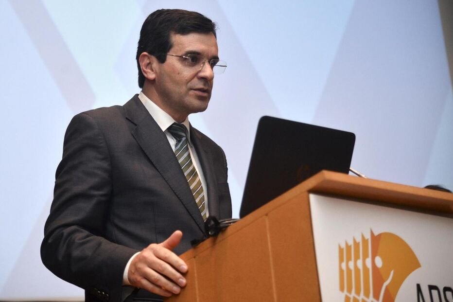 Adalberto Campos Fernandes, Comissão de Saúde, colonoscopias, Serviço Nacional da Saúde