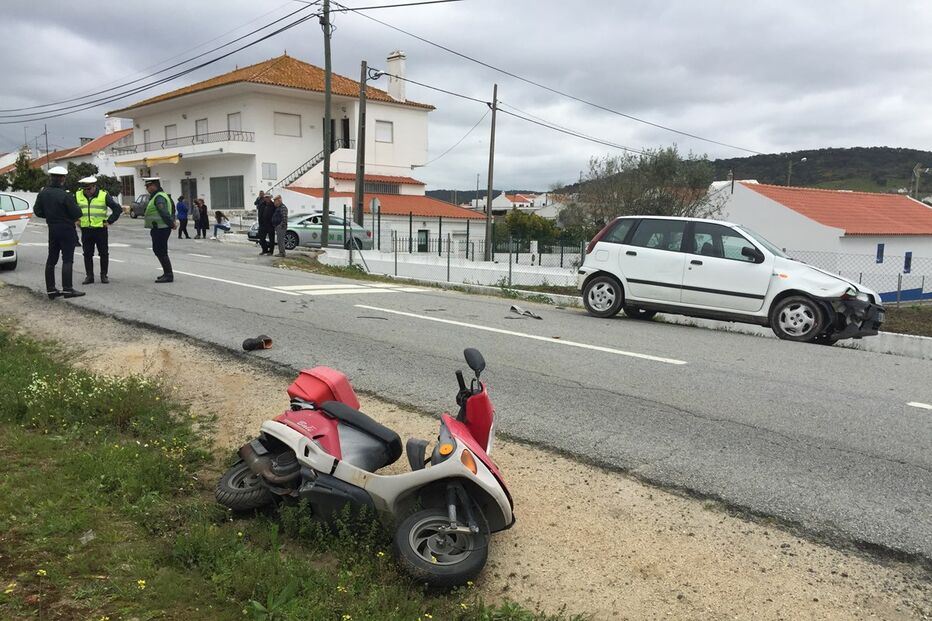 Colisão, acidente, Alentejo, Santiago do Escoural