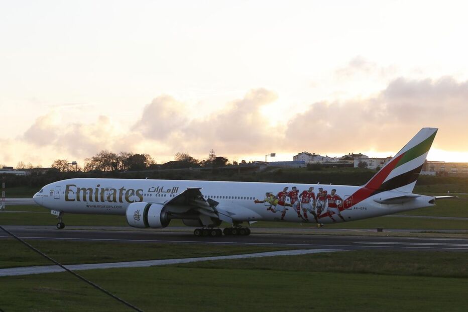 Emirates Airlines, avião, Benfica, futebol