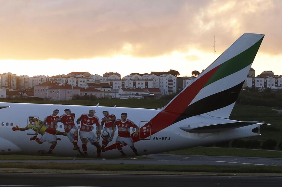 Emirates Airlines, avião, Benfica, futebol