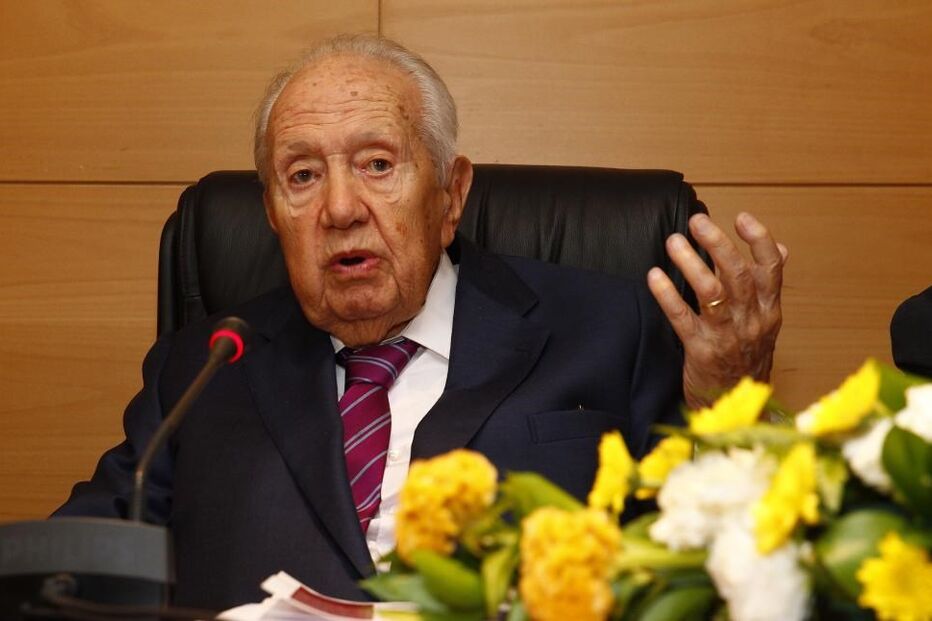 Constituintes, diploma, deputado honorário, Mário Soares, política